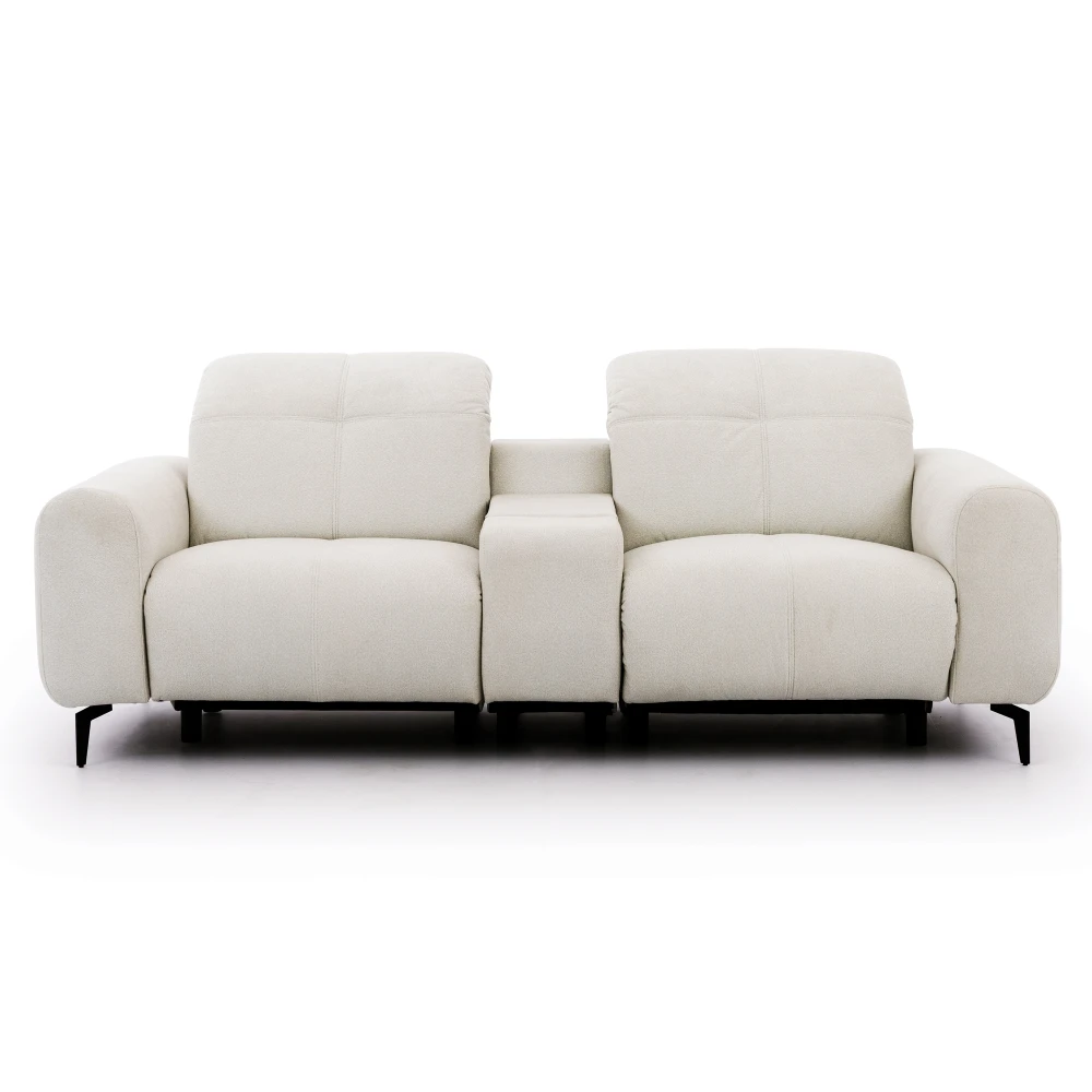 Nowoczesna sofa Wygodny Mebel z funkcją relax i praktyczną konsolą środkową zapewnia wyjątkowy komfort codziennego wypoczynku. Elegancka forma i wygodne siedziska idealnie dopełnią nowoczesny salon.